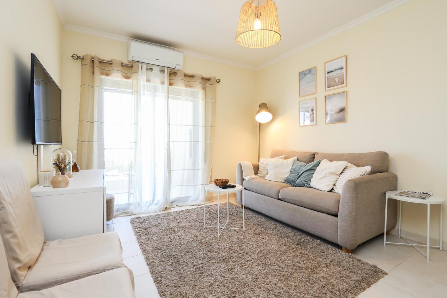 Apartament Charming Flat 10 Min Walk To Beach Albufeira Zewnętrze zdjęcie