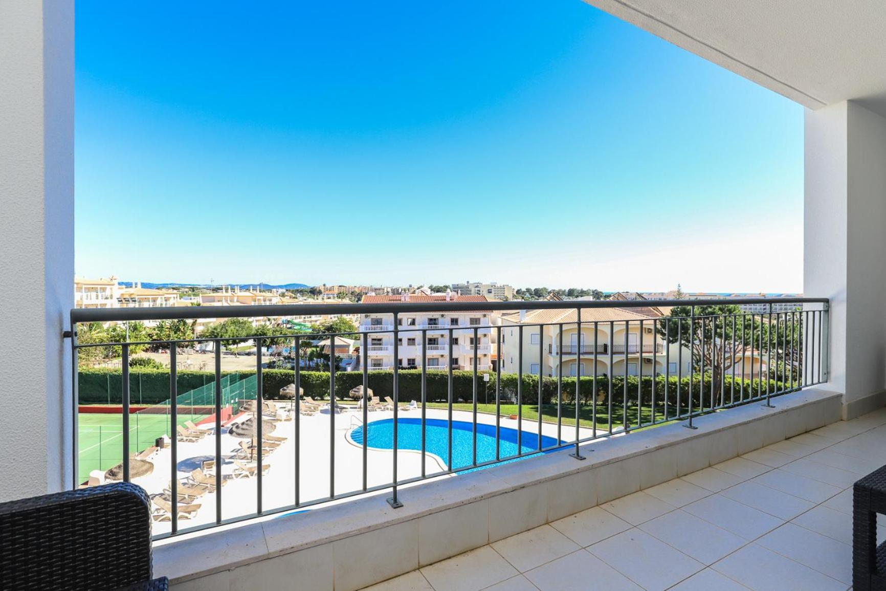 Apartament Charming Flat 10 Min Walk To Beach Albufeira Zewnętrze zdjęcie