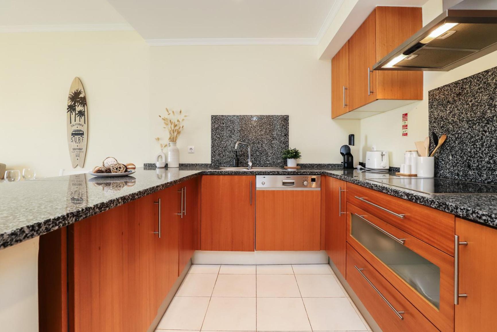 Apartament Charming Flat 10 Min Walk To Beach Albufeira Zewnętrze zdjęcie