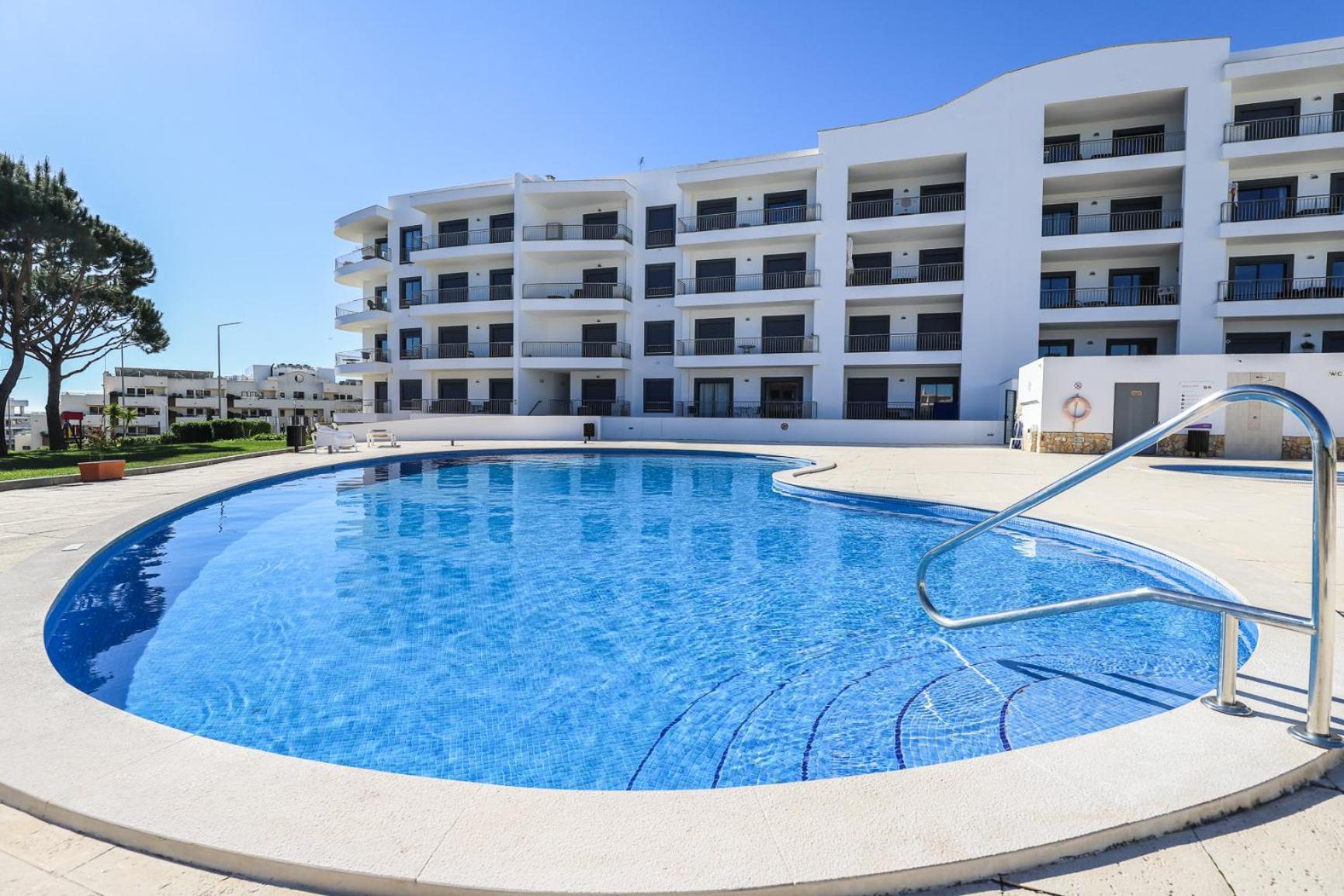Apartament Charming Flat 10 Min Walk To Beach Albufeira Zewnętrze zdjęcie